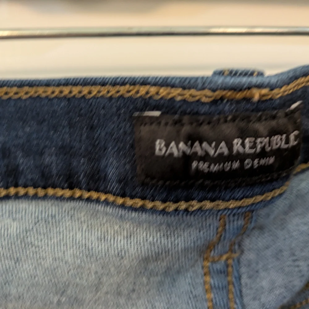 Banana Republic Mid-rise, skinny, Dark Blue Jeans, size 18 - Picture 5 of 11
